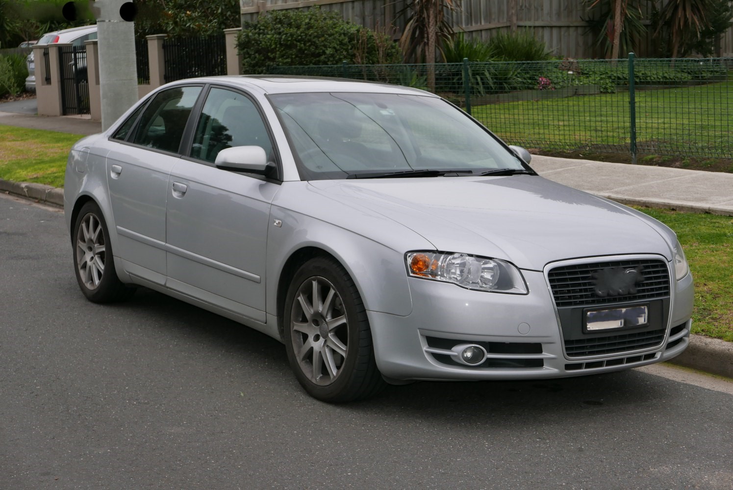 /assets/uploads/audi-a4--2004---2008-sicaklik-sensoru-hararet-musuru-gri-665ec21615e3e.jpg