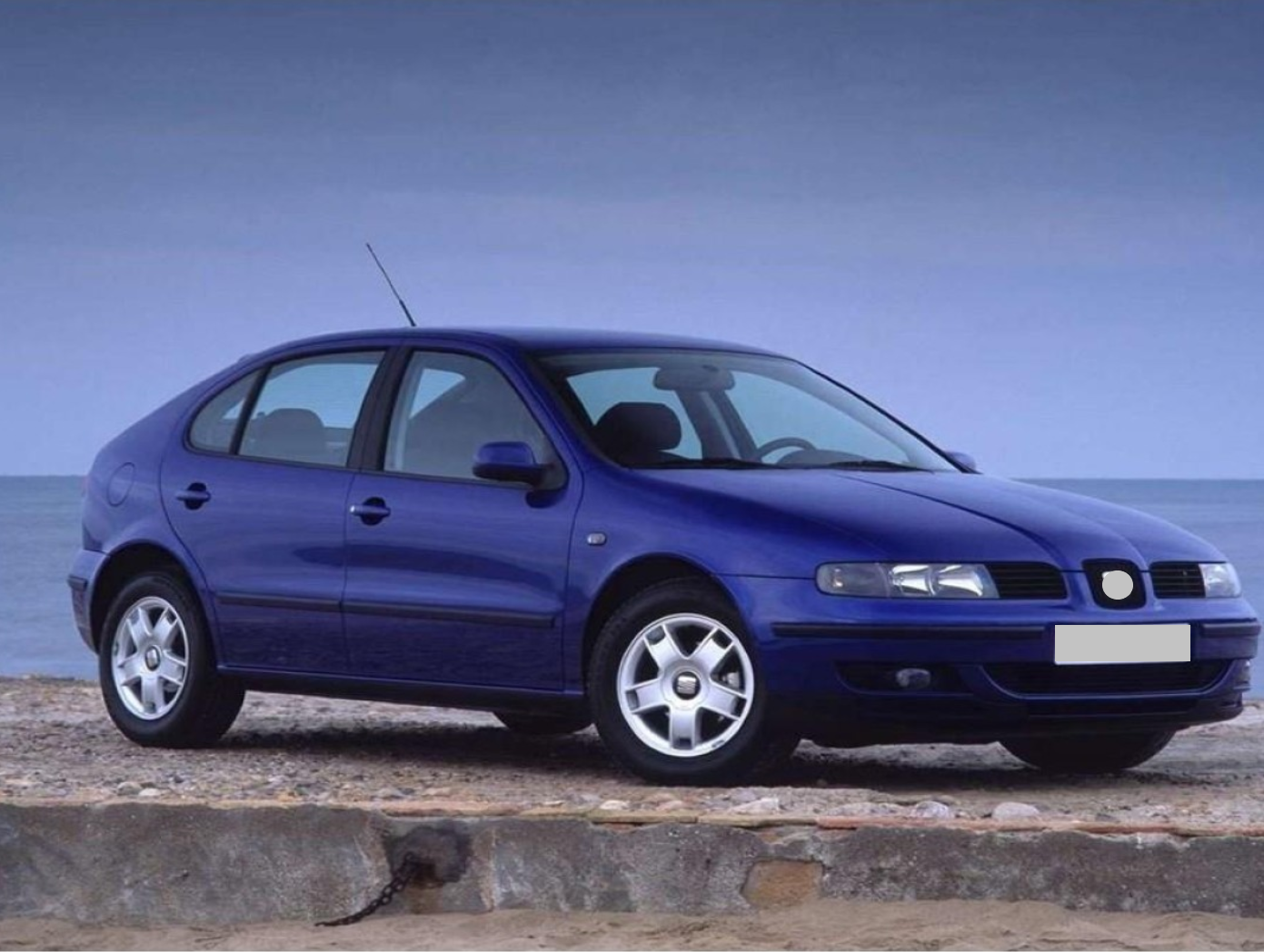 /assets/uploads/seat-leon-2000---2013-guneslik-lambasi-gri-makyaj-aydinlatmasi-665ec56c0b68e.jpg